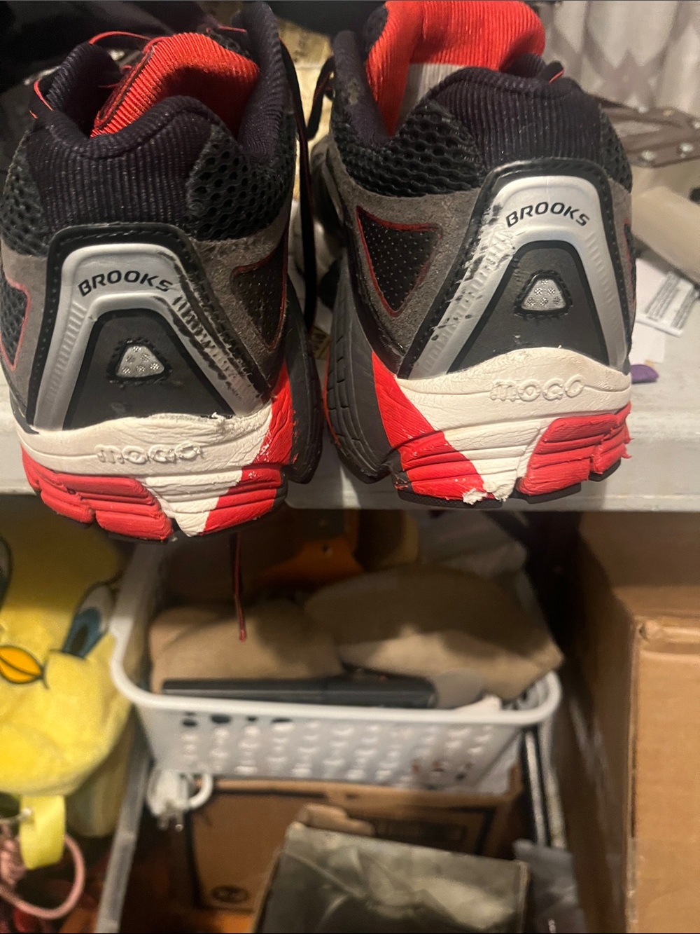 Brooks Black and Red Men's Running Shoe - Picture 6 of 7